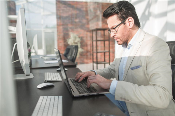 https://www.forbes.com/sites/forbestechcouncil/2018/07/10/five-characteristics-great-e-commerce-sites-have-in-common/#2e9281dc508b